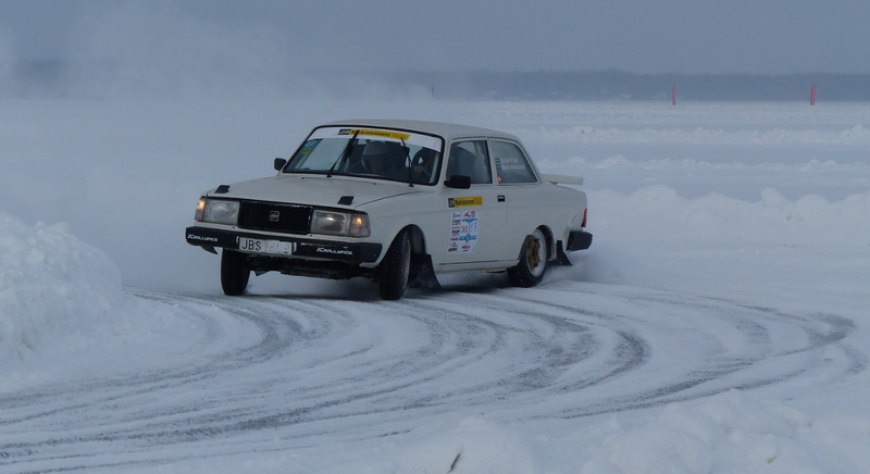 Illustration for article titled Sweden's 'Speed Weekend On Ice' Is Where Sanity Goes To Die And Axles Go To Break